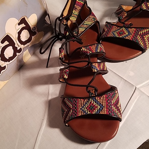 Mudd Brand Lace Up Gladiator Style Sandals - Picture 2 of 6